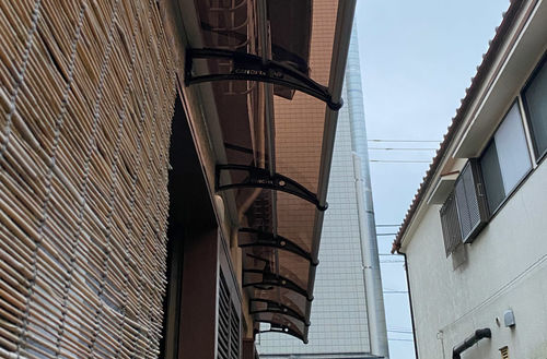 #玄関 #後付け #ひさし後付け #雨よけ #ひさし#自転車置き場 #エントランス #駐車場 #ガレージ #バルコニー