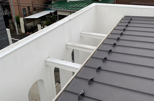 エントランスホールひさし