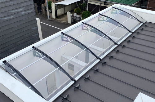 エントランスホールひさし