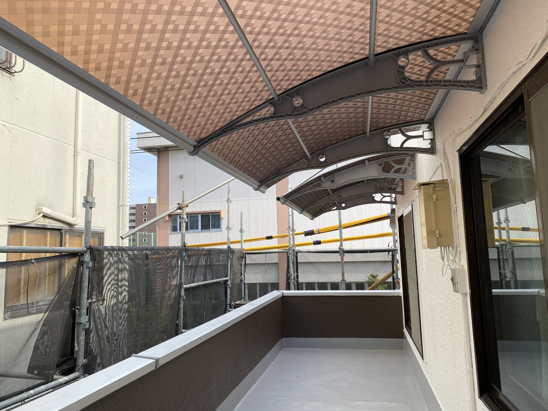 #後付け庇, ＃雨よけ, ＃オシャレ, ＃バルコニ ＃不動産, #リフォーム, #外壁塗装