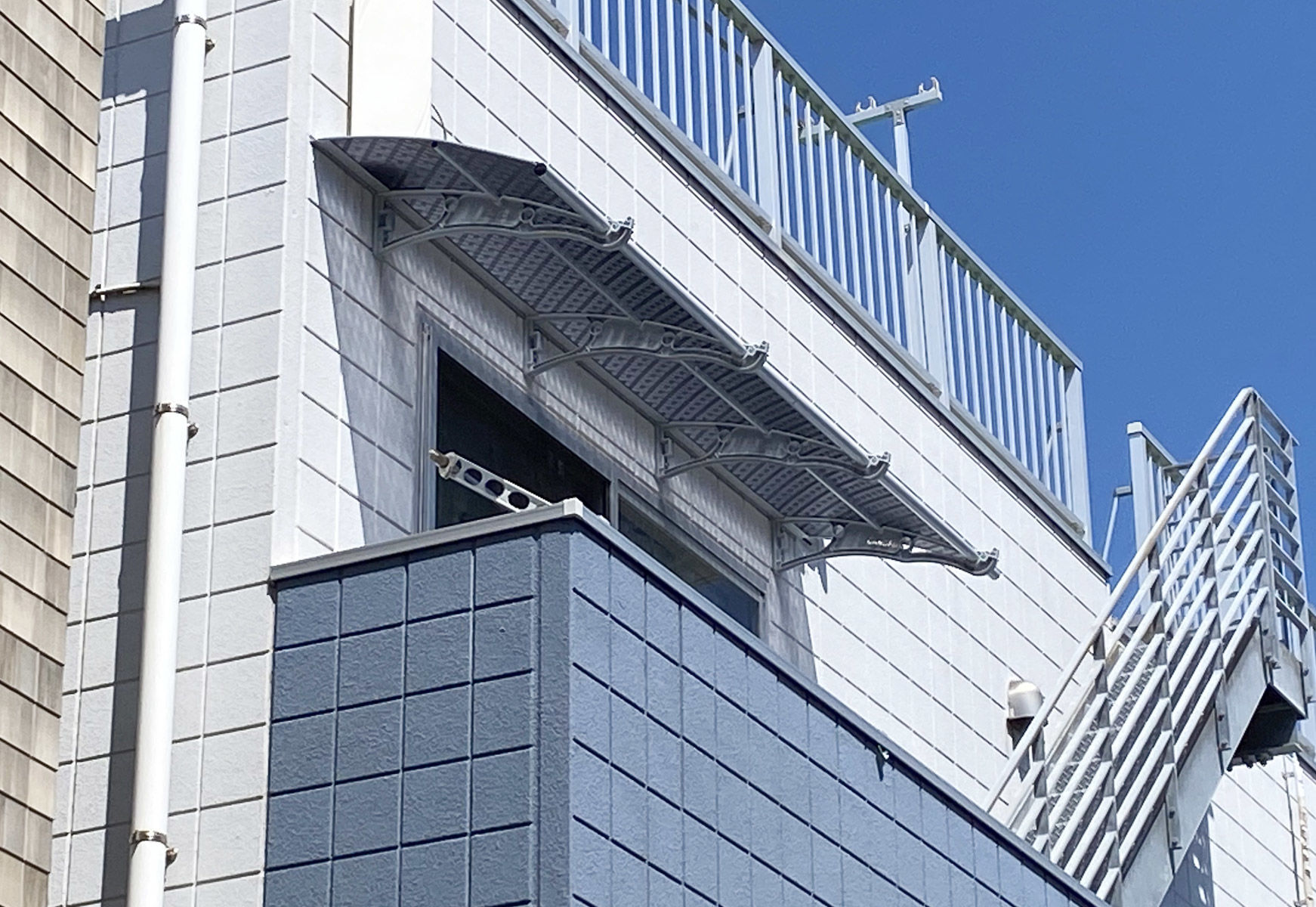 #ベランダ＃バルコニー庇 #後付け屋根 #取付簡単