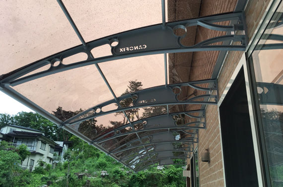 水漏れのない後付けひさし