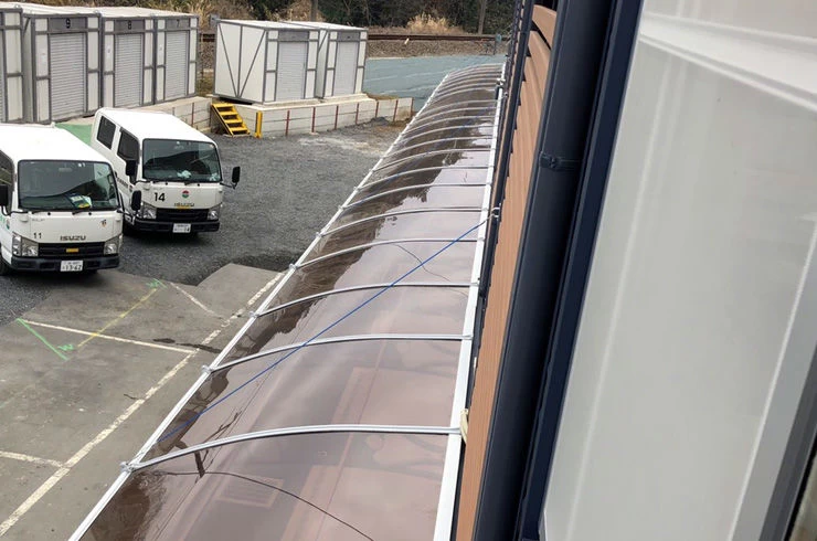 水漏れの心配のない後付ひさし